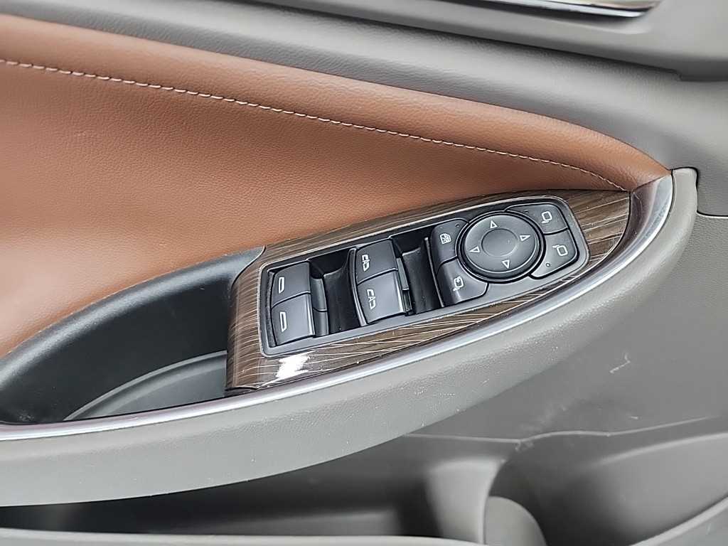 Chevrolet Malibu 2017 Blanco - Importación desde Corea - HF Imports Iquique - Foto 17