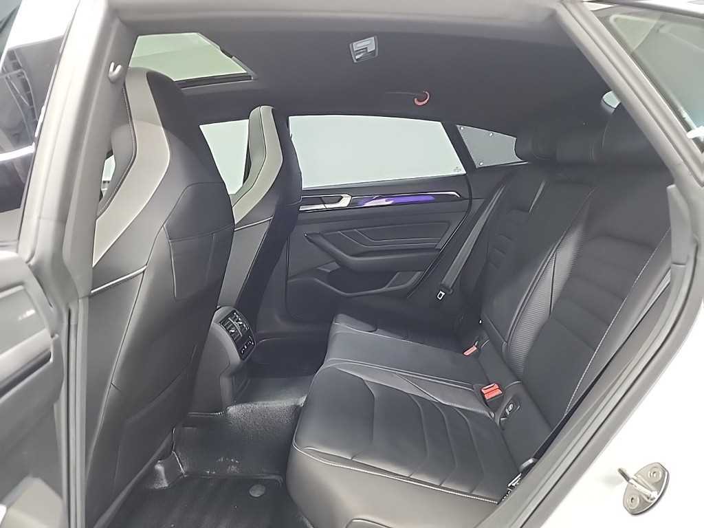 Volkswagen Arteon - Vista 12