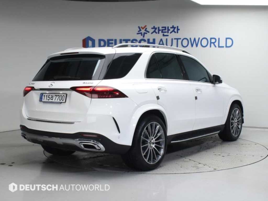 Mercedes Benz GLE Class - Vista 2