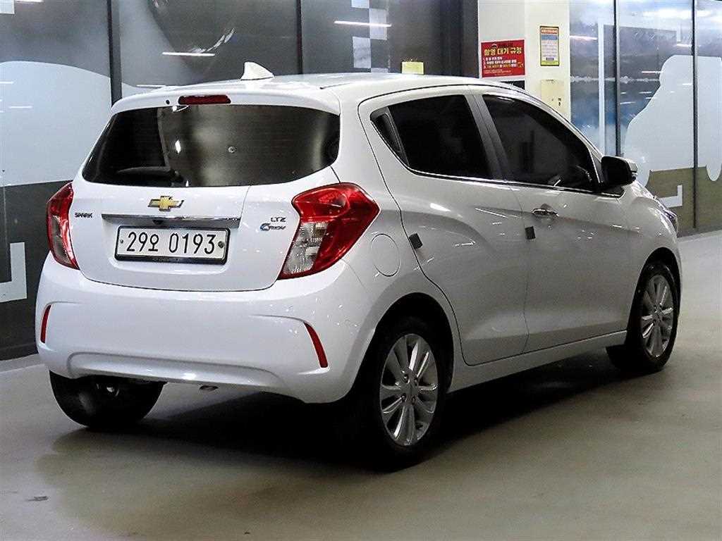 Chevrolet Spark - Vista 4