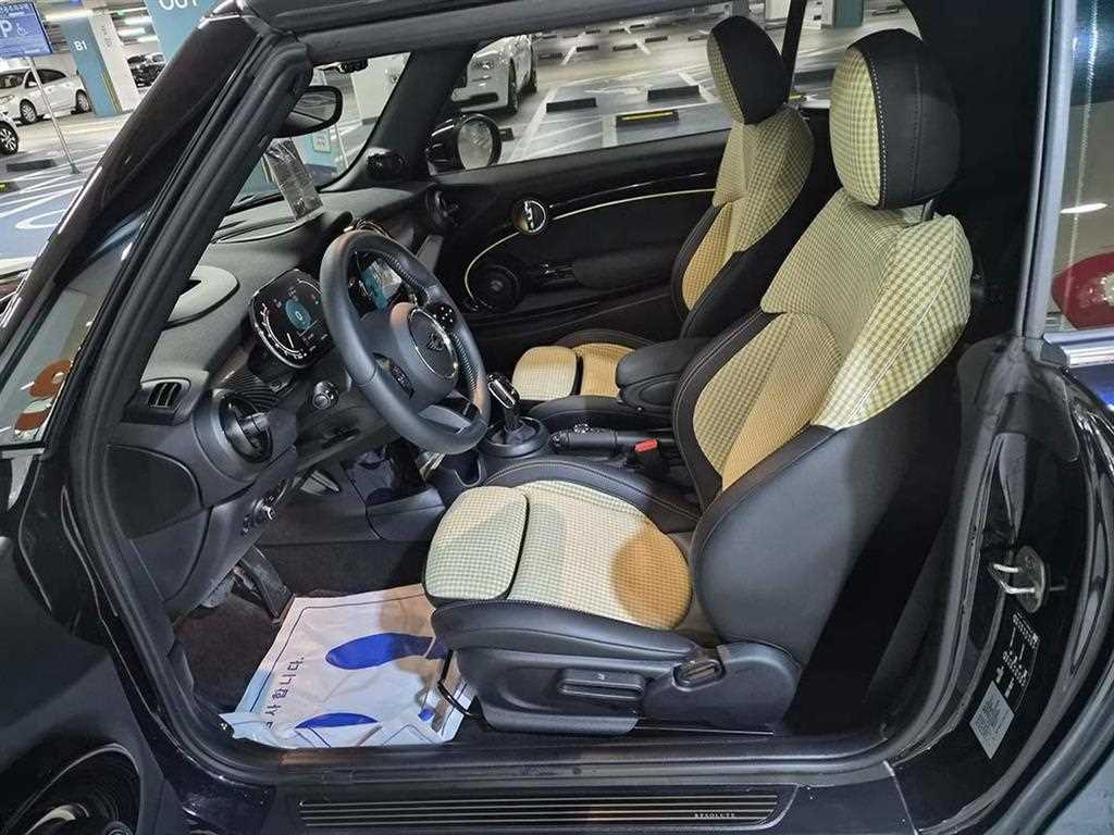 Mini Cooper Convertible - Vista 6