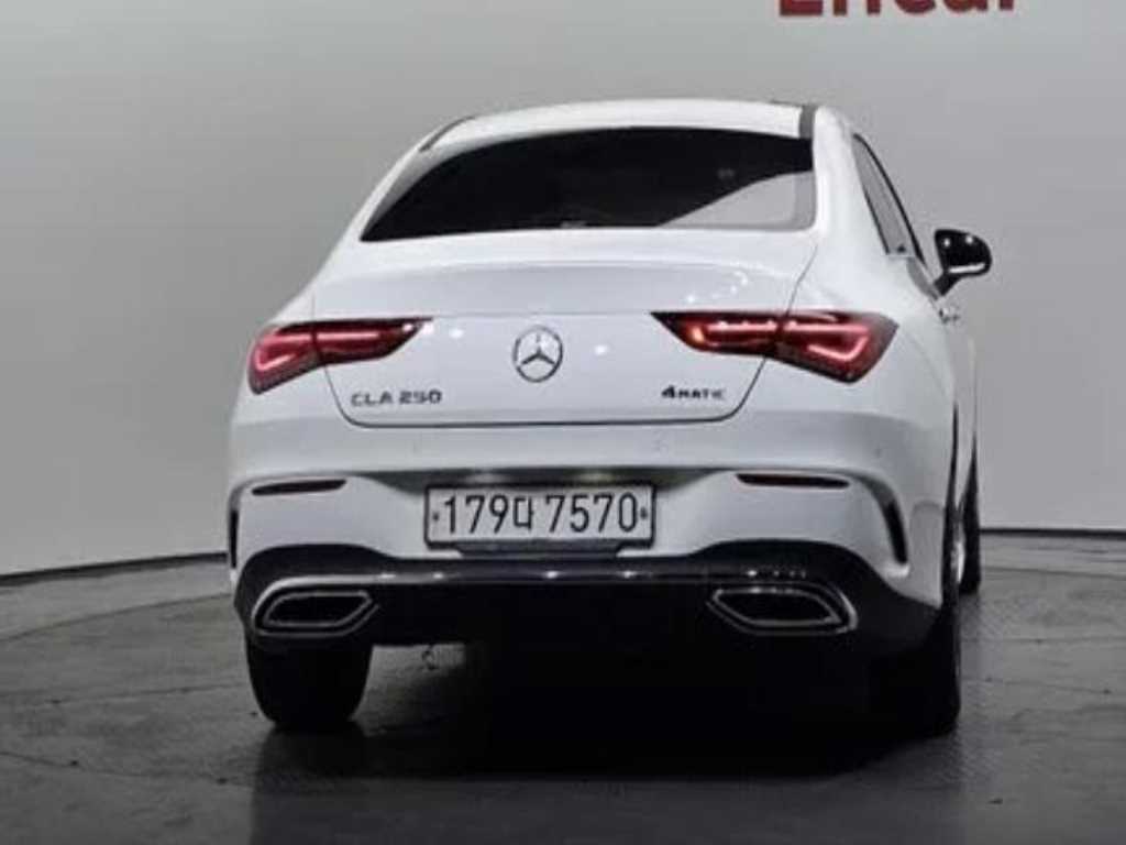 Mercedes Benz CLA Class - Vista 4