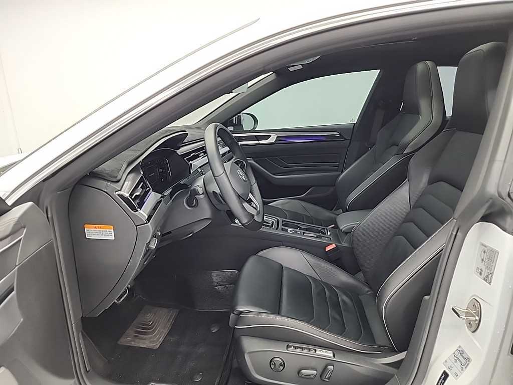 Volkswagen Arteon - Vista 11