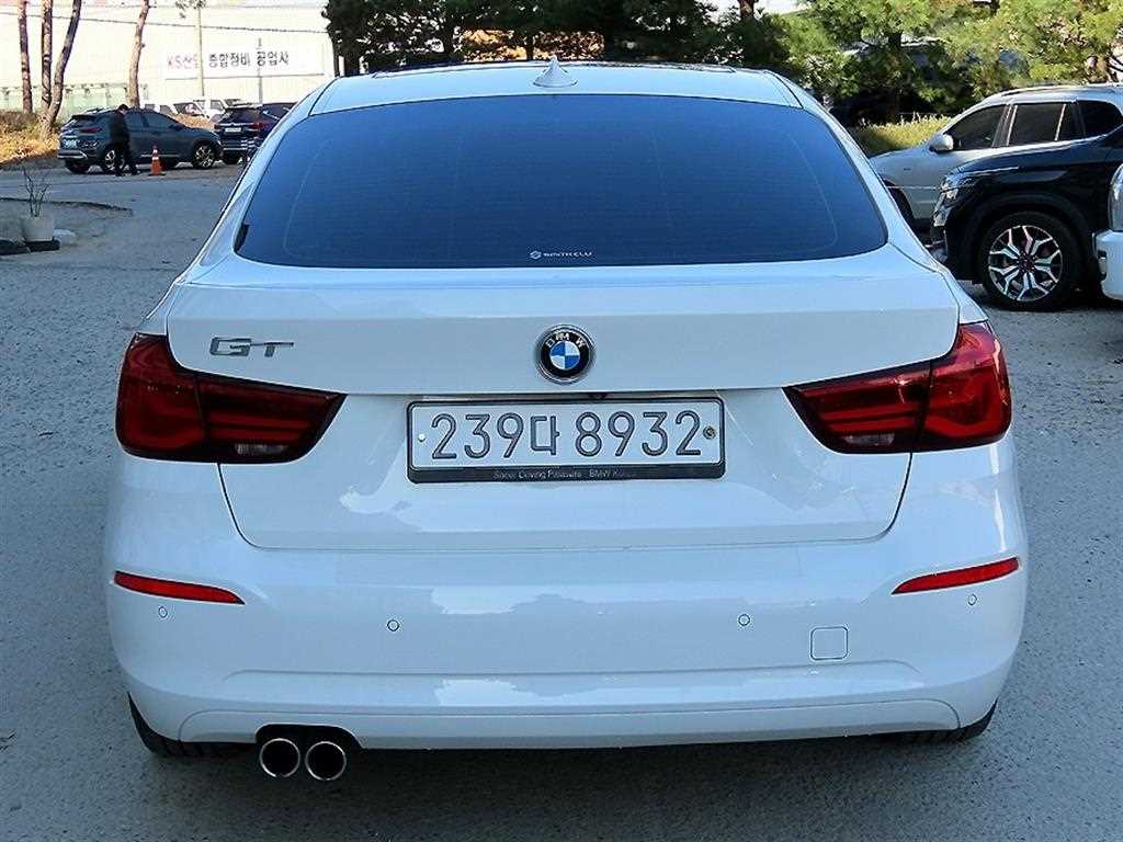 BMW Gran Turismo - Vista 4