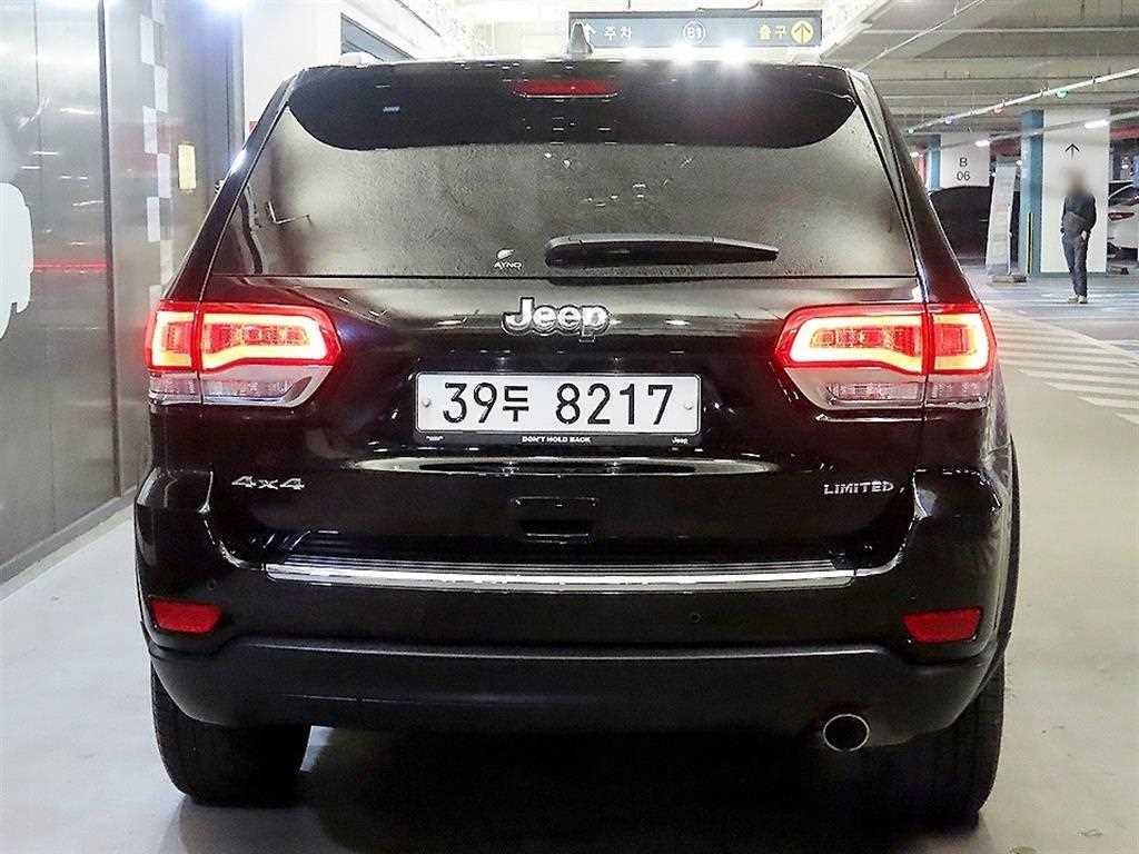 Jeep Cherokee - Vista 5