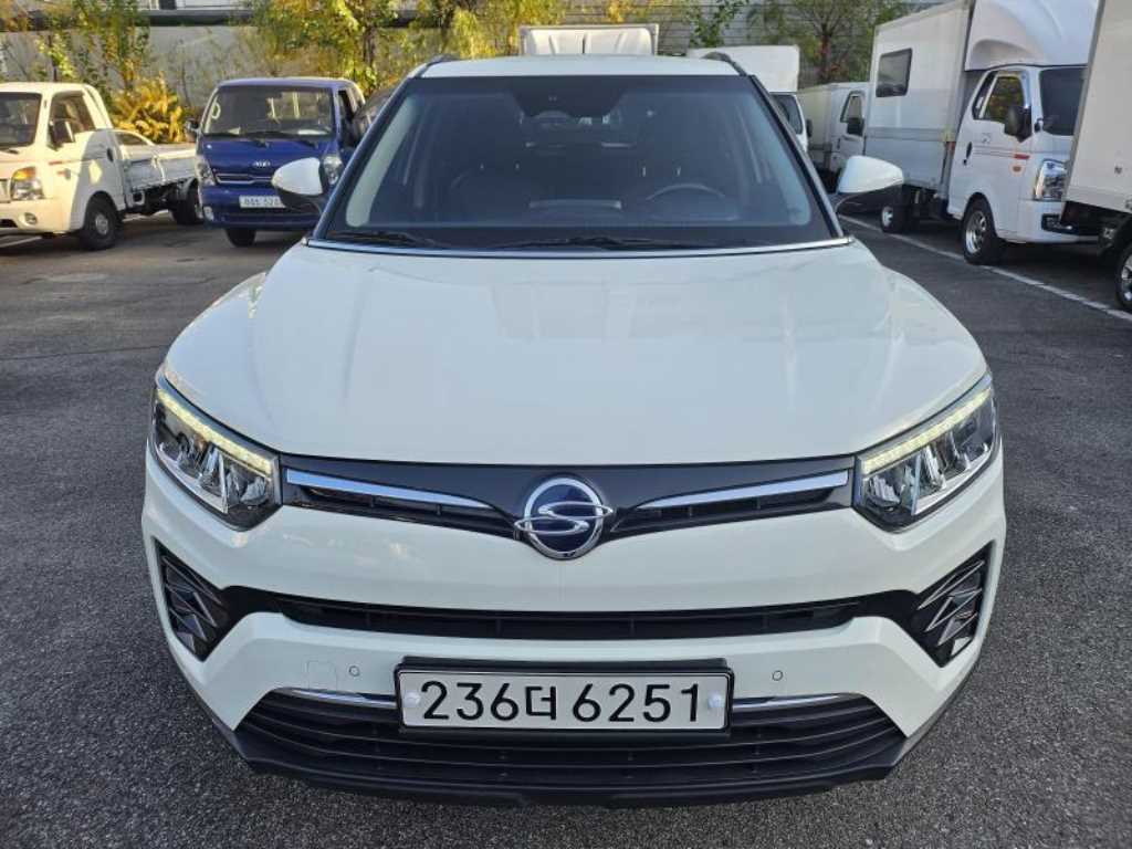 Ssangyong Tivoli - Vista 8