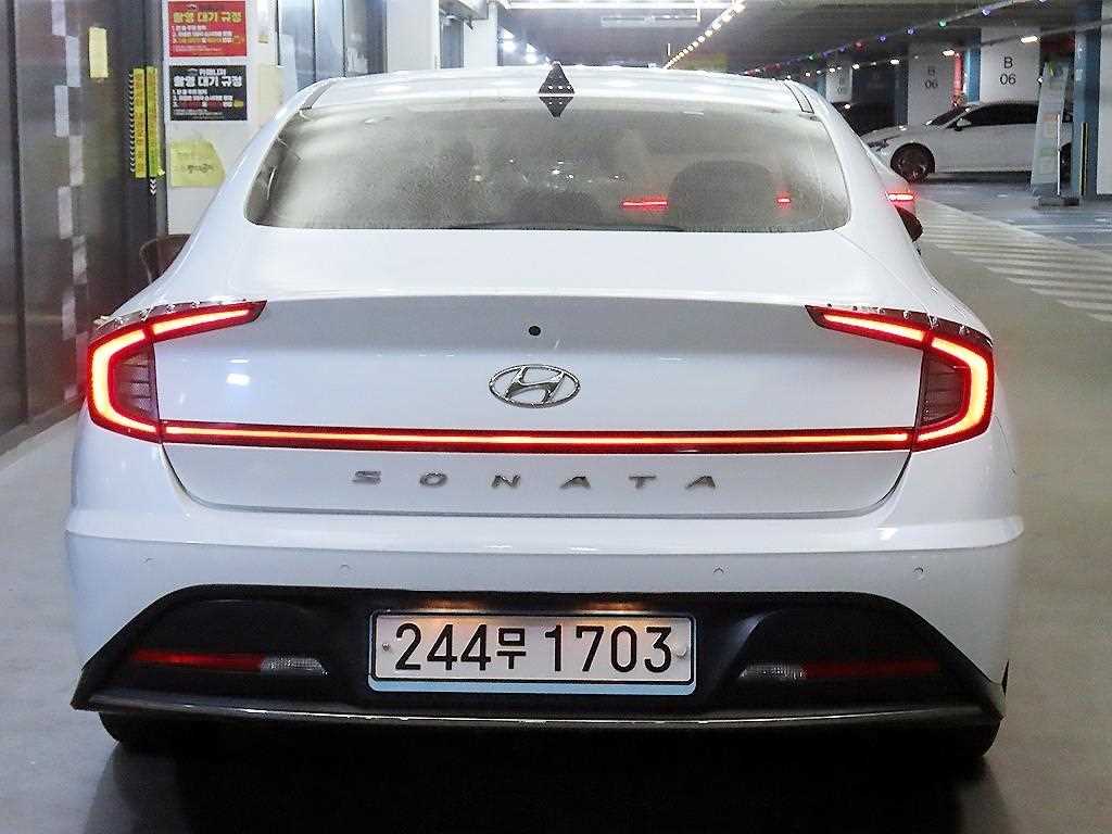 HYUNDAI Sonata - Vista 5