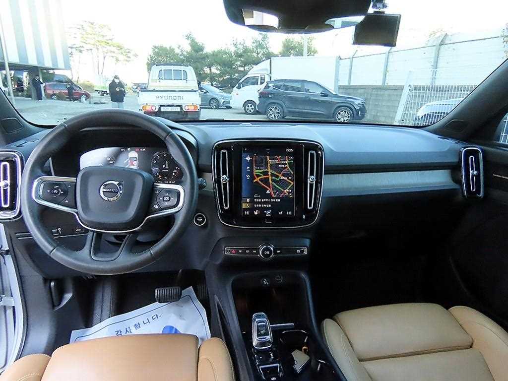 Volvo XC40 - Vista 7