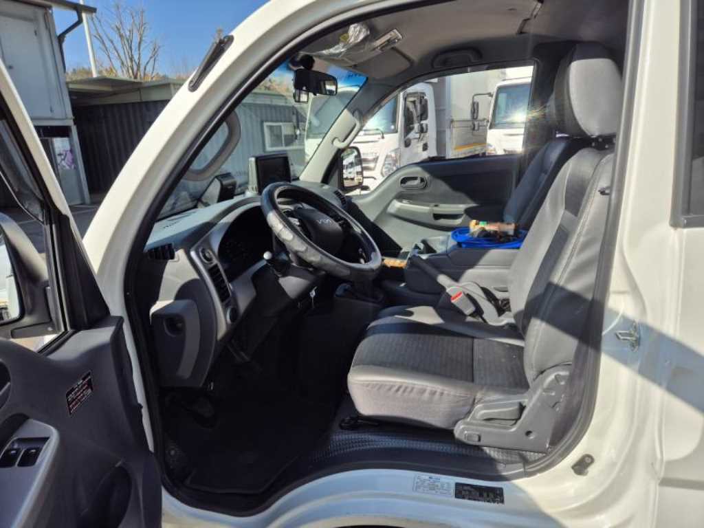 Small Truck Complaint (ladder tea) 2022 Blanco - Importación desde Corea - HF Imports Iquique - Foto 14