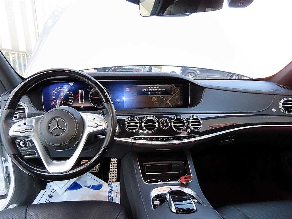 Mercedes Benz S Class - Vista 7
