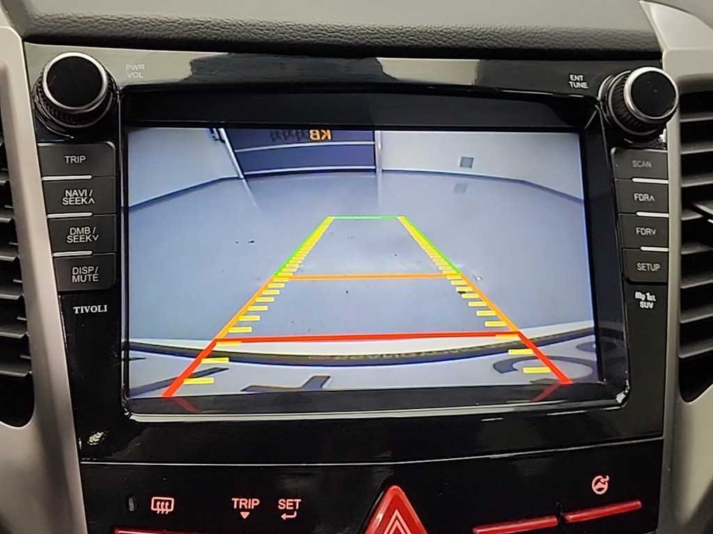 Ssangyong Tivoli 2015 Blanco - Importación desde Corea - HF Imports Iquique - Foto 14