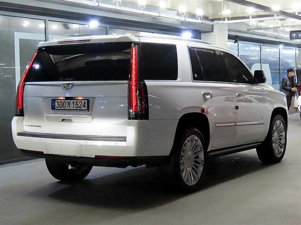 Cadillac Escalade - Vista 4