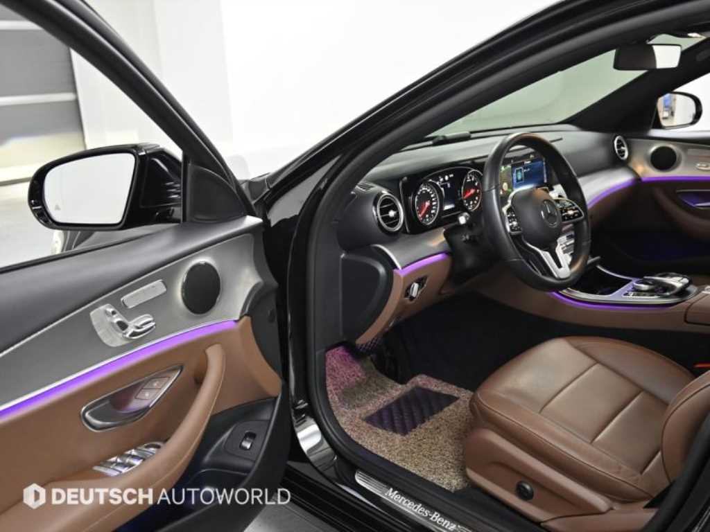 Mercedes Benz E class - Vista 11