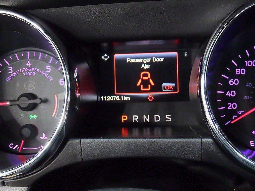 Ford Mustang - Vista 8