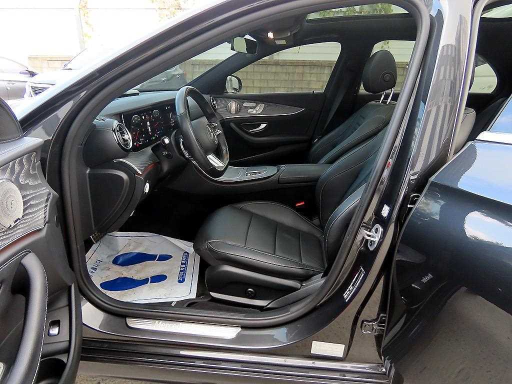 Mercedes Benz E class - Vista 5