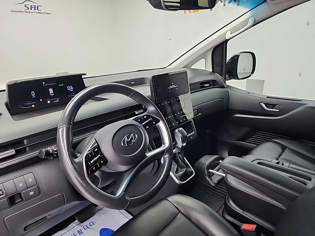 HYUNDAI Staria - Vista 7