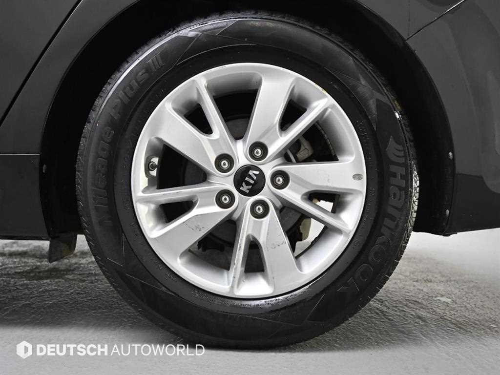 KIA K5 - Vista 5