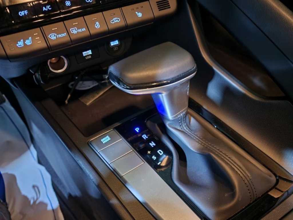 HYUNDAI Avante 2021 Blanco - Importación desde Corea - HF Imports Iquique - Foto 13