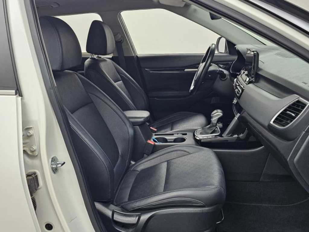 KIA Seltos - Vista 10
