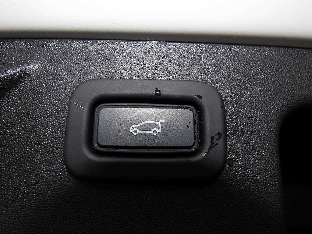 Land Rover Discovery Sports 2021 Blanco - Importación desde Corea - HF Imports Iquique - Foto 15