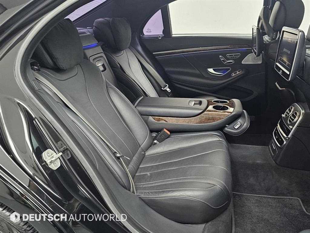 Mercedes Benz S Class - Vista 12