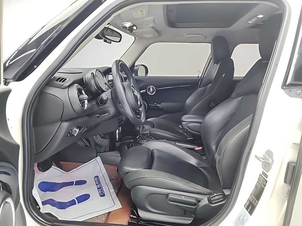 Mini Cooper - Vista 11