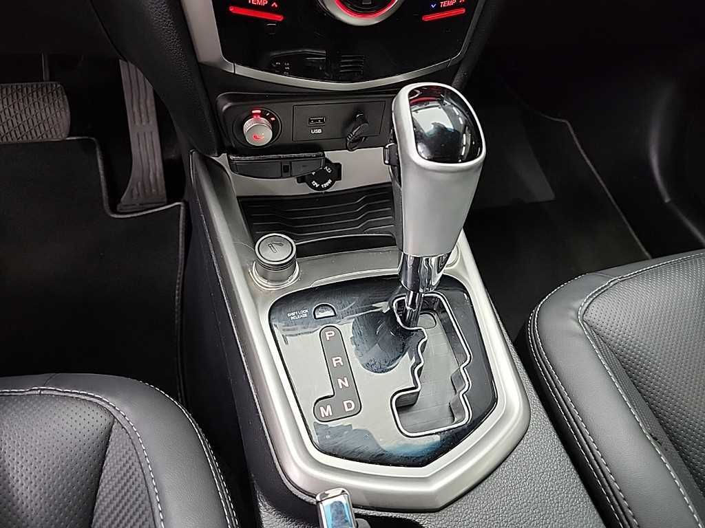 Ssangyong Tivoli - Vista 8