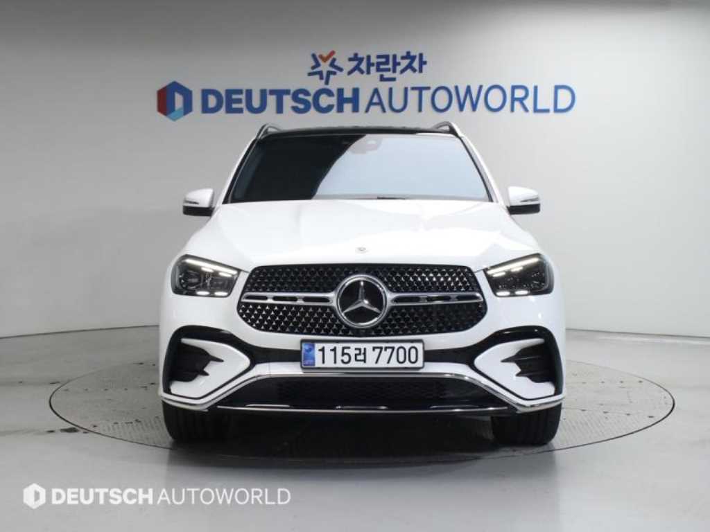 Mercedes Benz GLE Class - Vista 3