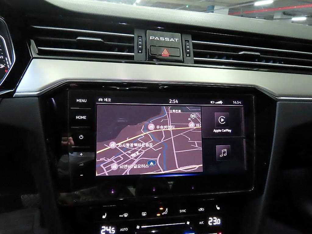 Volkswagen Passat 2021 Blanco - Importación desde Corea - HF Imports Iquique - Foto 13