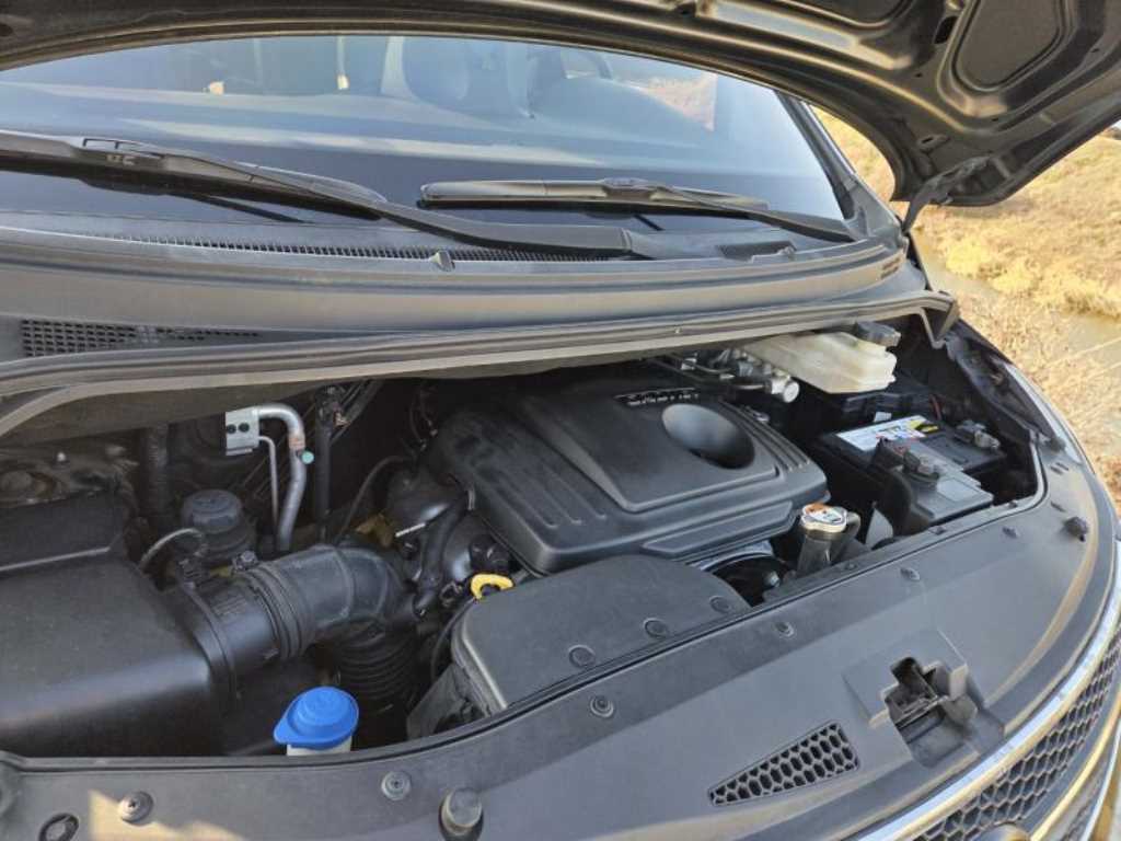 HYUNDAI Starex 2012 - Importación desde Corea - HF Imports Iquique - Foto 16