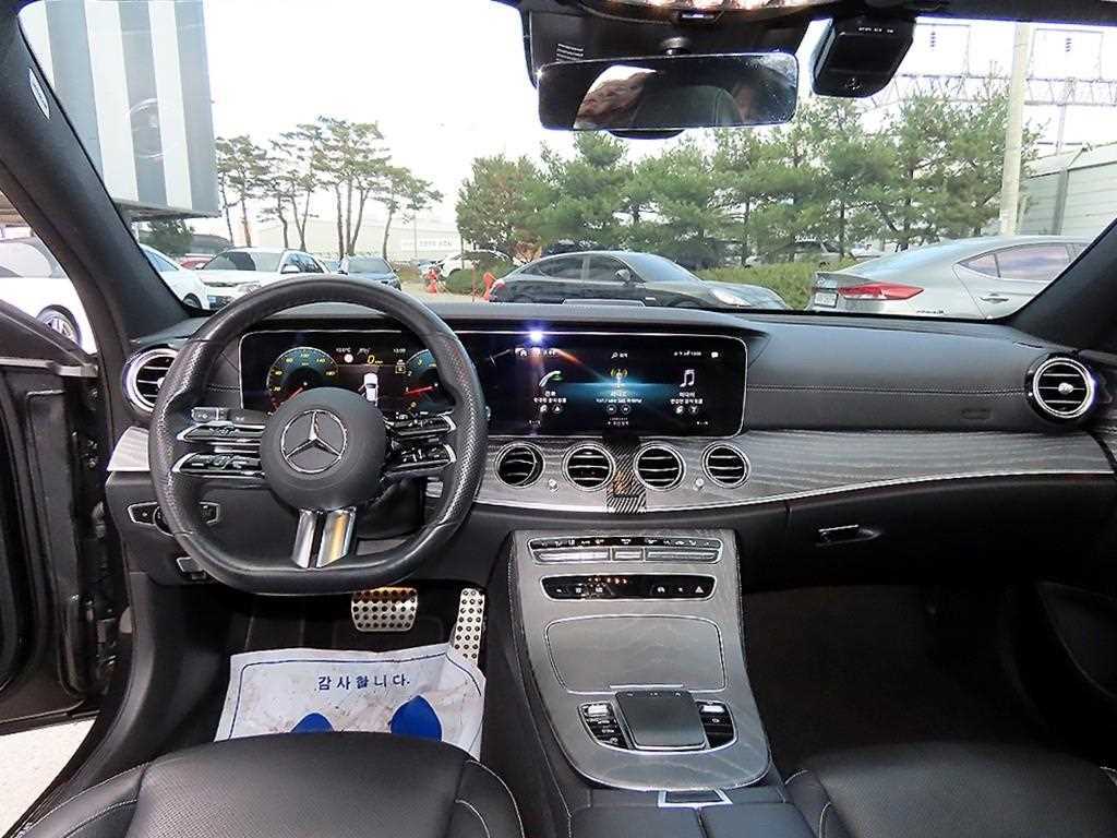 Mercedes Benz E class - Vista 7