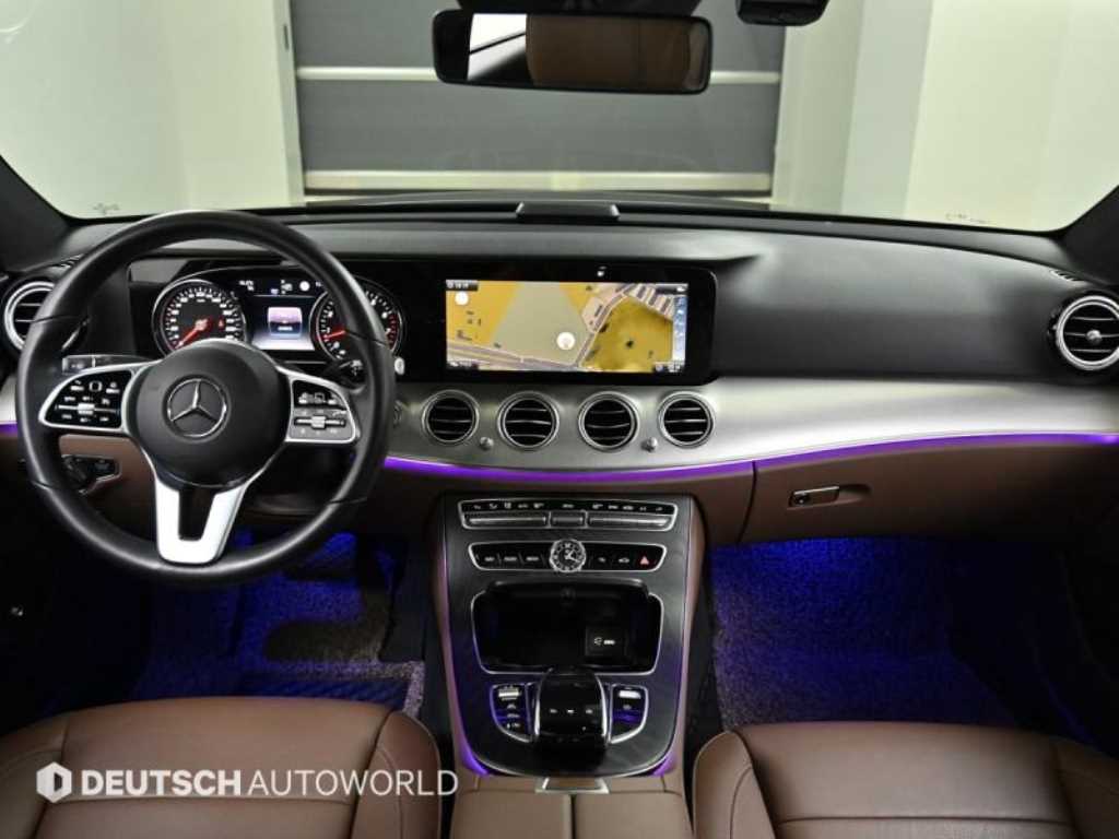 Mercedes Benz E class - Vista 7