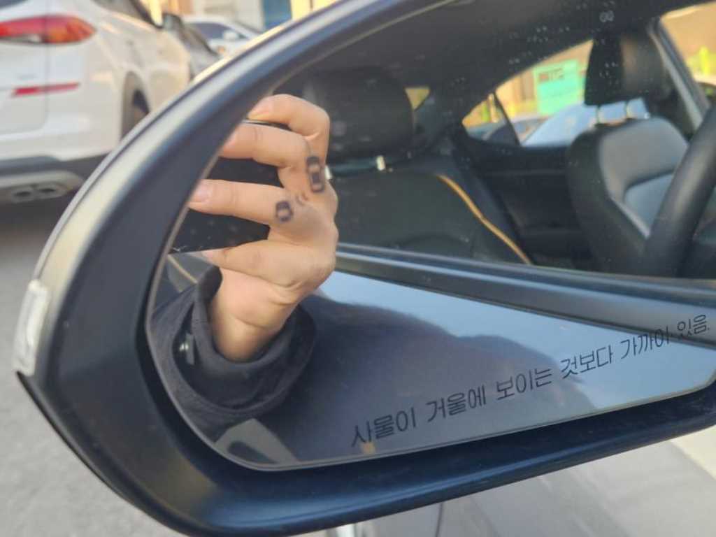 HYUNDAI Avante - Vista 10