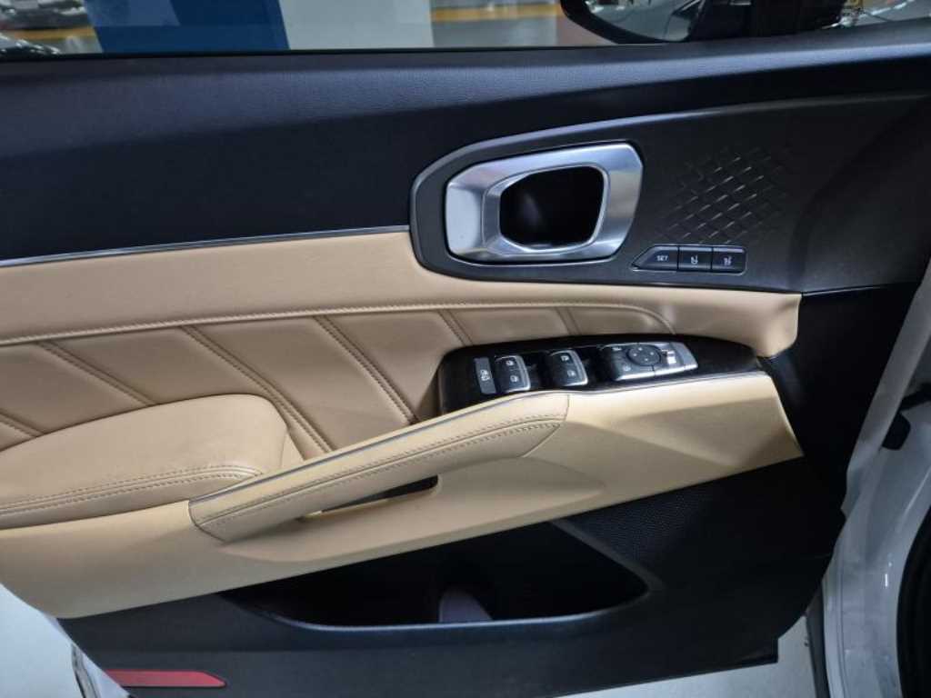 KIA Sorento - Vista 12
