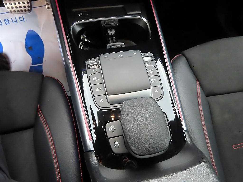 Mercedes Benz GLA Class 2021 Gris - Importación desde Corea - HF Imports Iquique - Foto 13