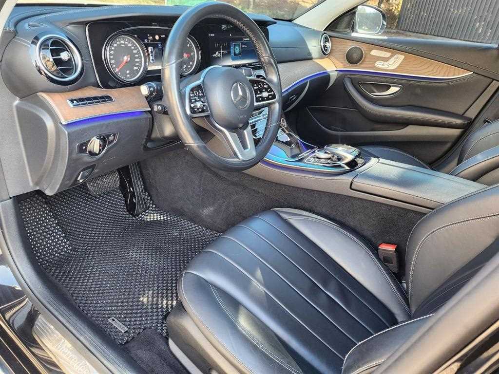 Mercedes Benz E class 2020 Negro - Importación desde Corea - HF Imports Iquique - Foto 15