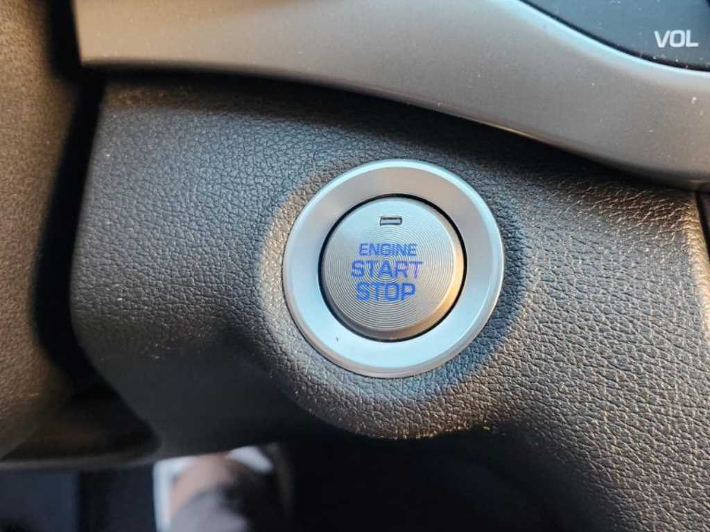 HYUNDAI Avante 2017 Gris - Importación desde Corea - HF Imports Iquique - Foto 15