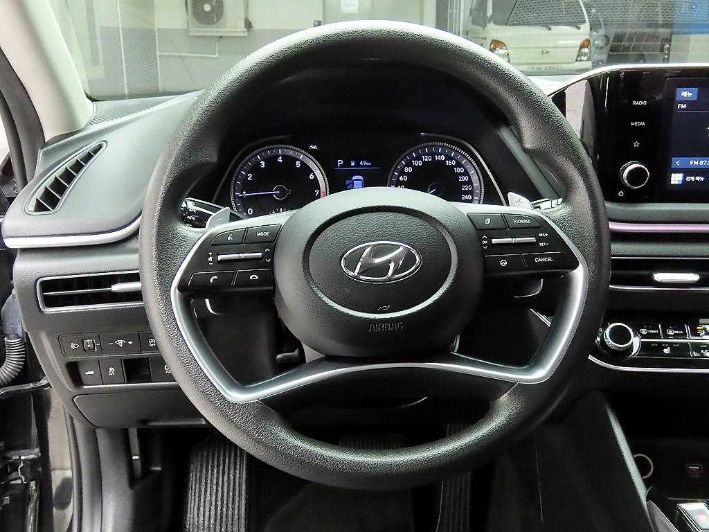 HYUNDAI Sonata - Vista 7