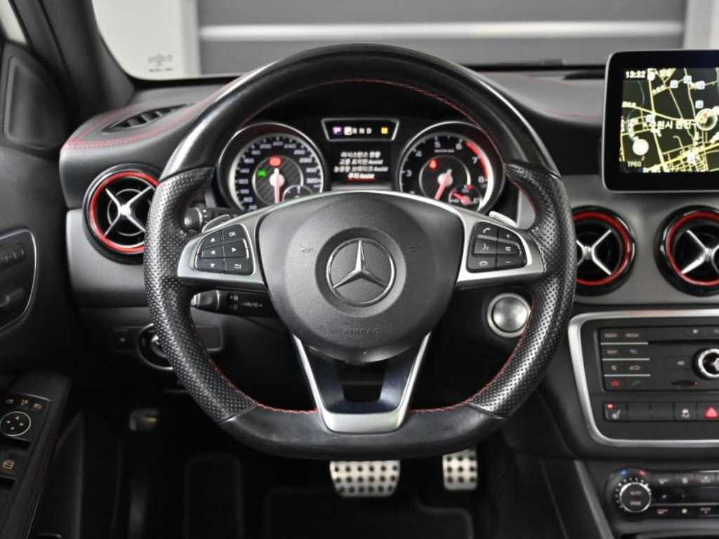 Mercedes Benz GLA Class 2017 - Importación desde Corea - HF Imports Iquique - Foto 13