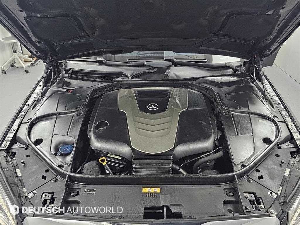 Mercedes Benz S Class - Vista 6