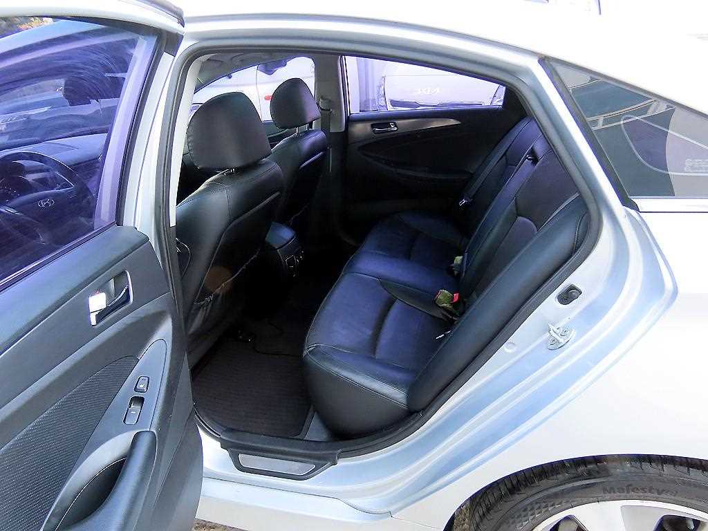 HYUNDAI Sonata - Vista 5