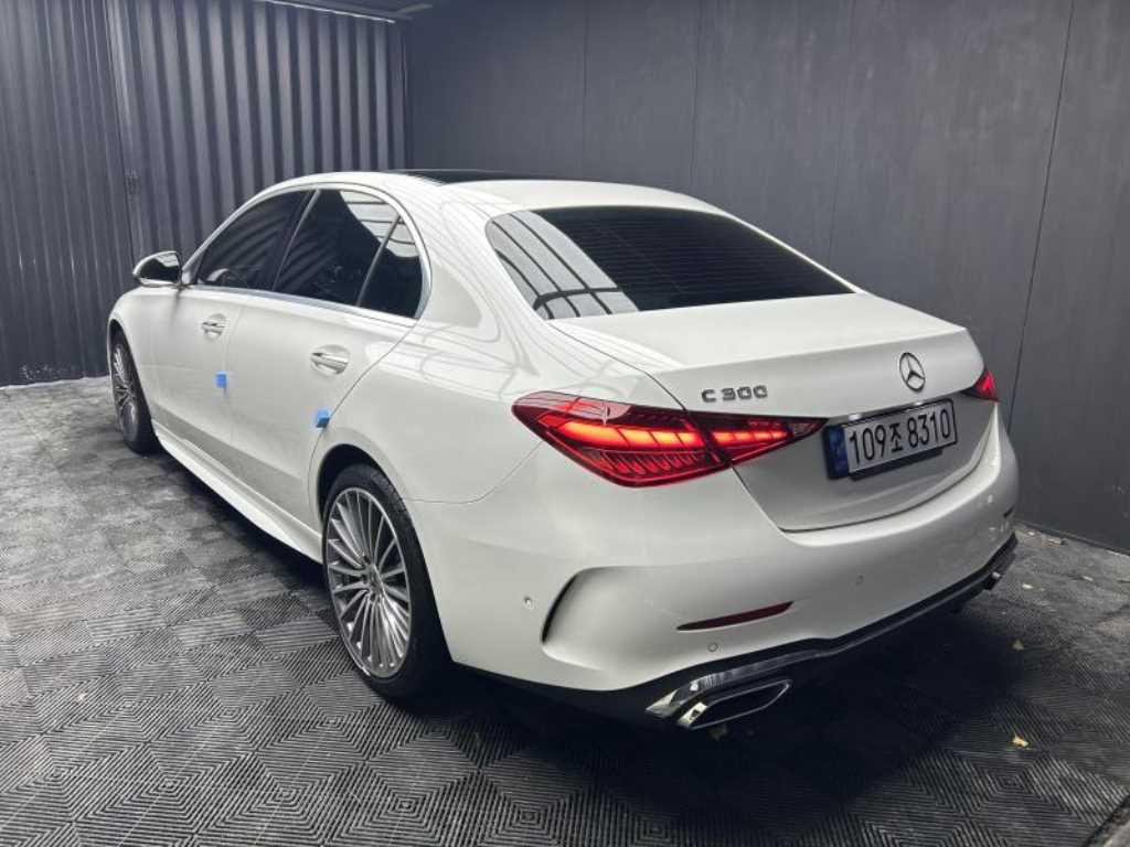 Mercedes Benz C Class - Vista 4