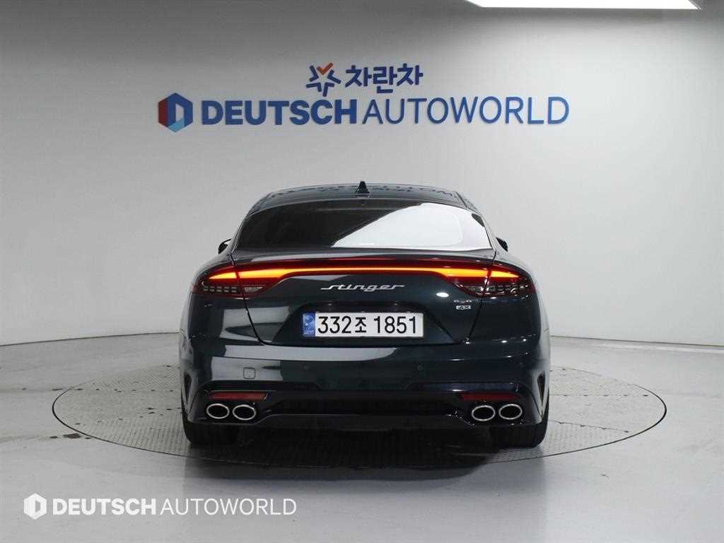 KIA Stinger - Vista 4
