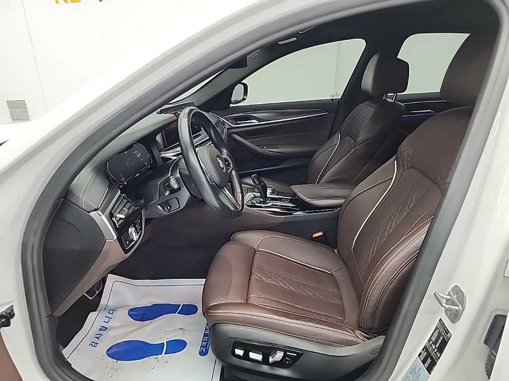 BMW 5 Series - Vista 11