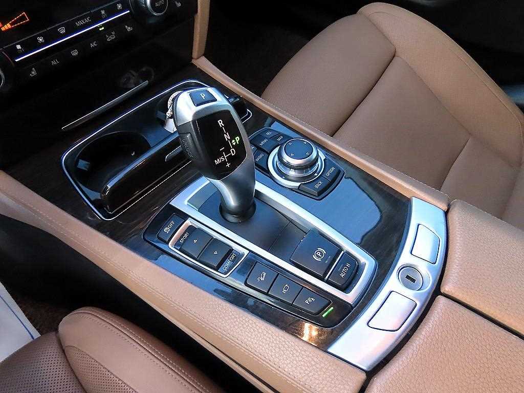 BMW 7 Series - Vista 11