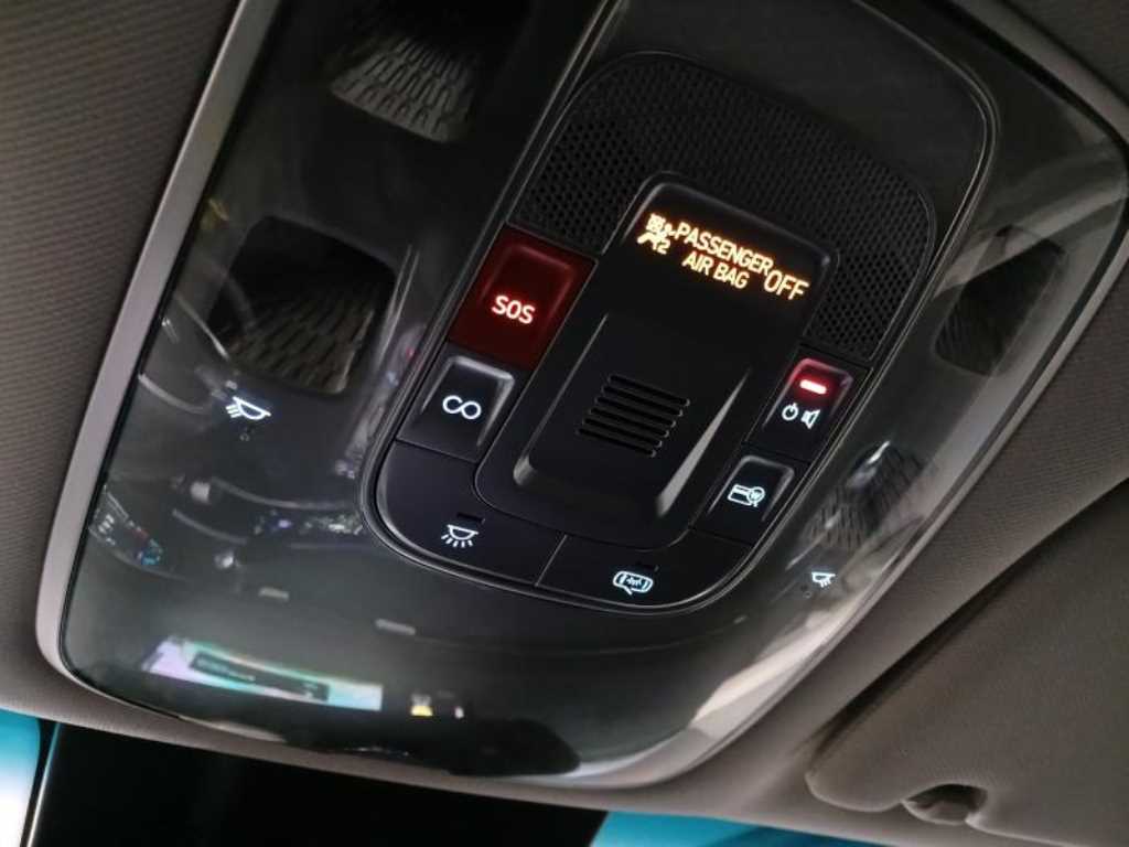 Genesis GV70 2023 Blanco - Importación desde Corea - HF Imports Iquique - Foto 16