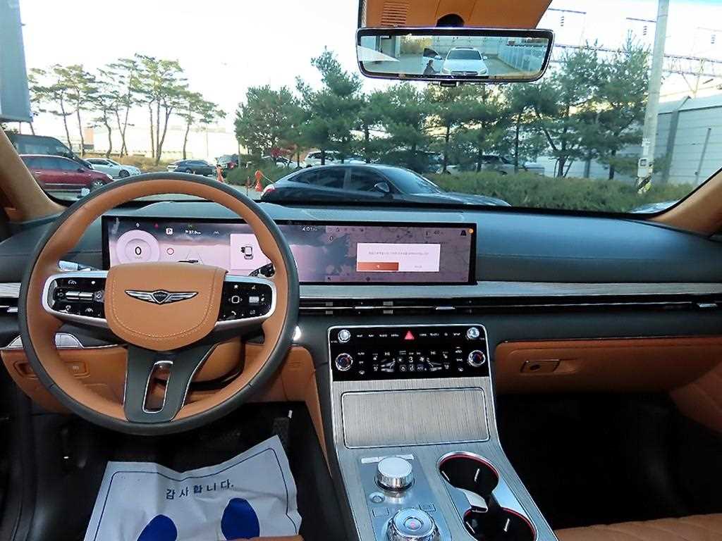 Genesis GV80 - Vista 7