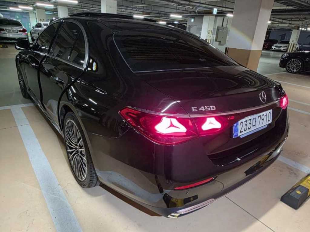 Mercedes Benz E class - Vista 9