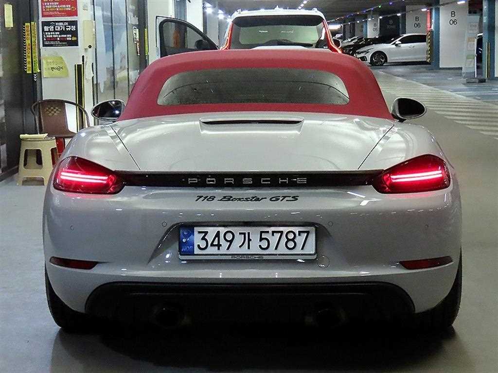 Porsche 718 - Vista 5
