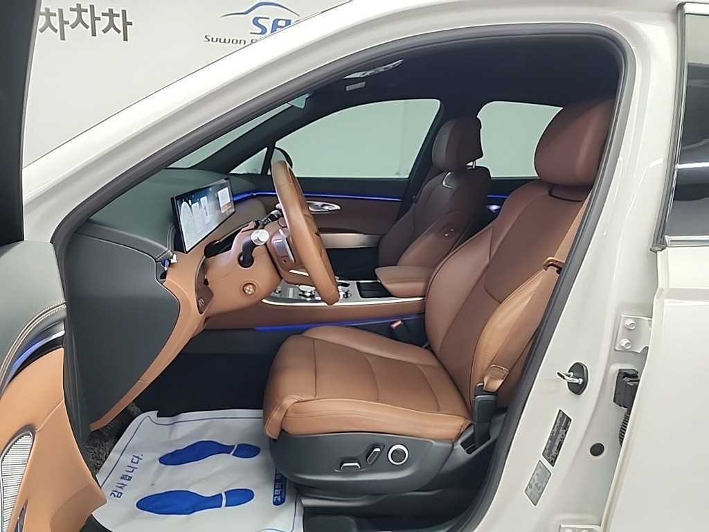 Genesis GV70 - Vista 11